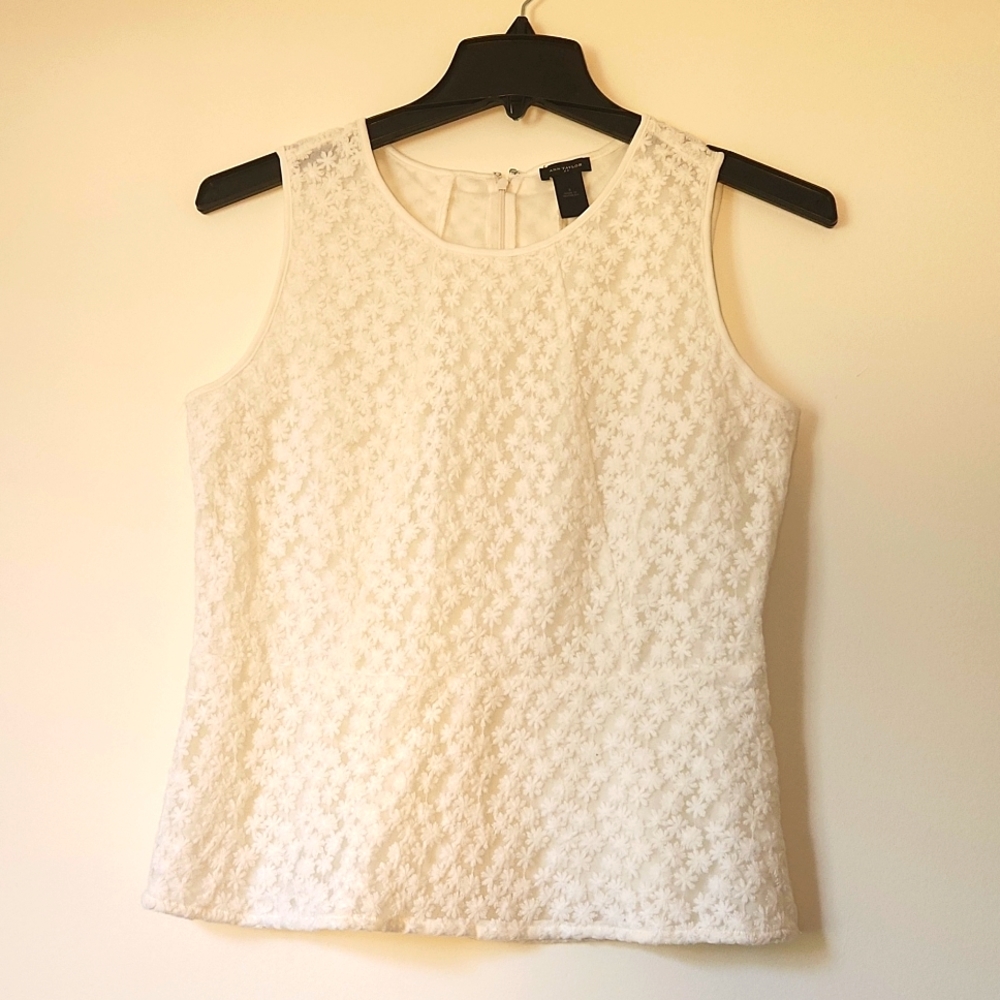 EUC Ann Taylor White Floral Lace Sleeveless Tank Top